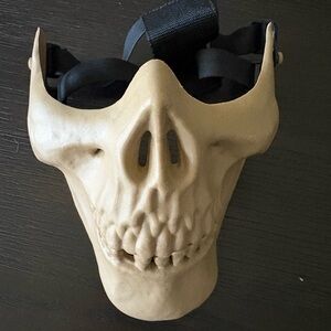 Bone-Chilling Tan Skull Mask for Halloween
